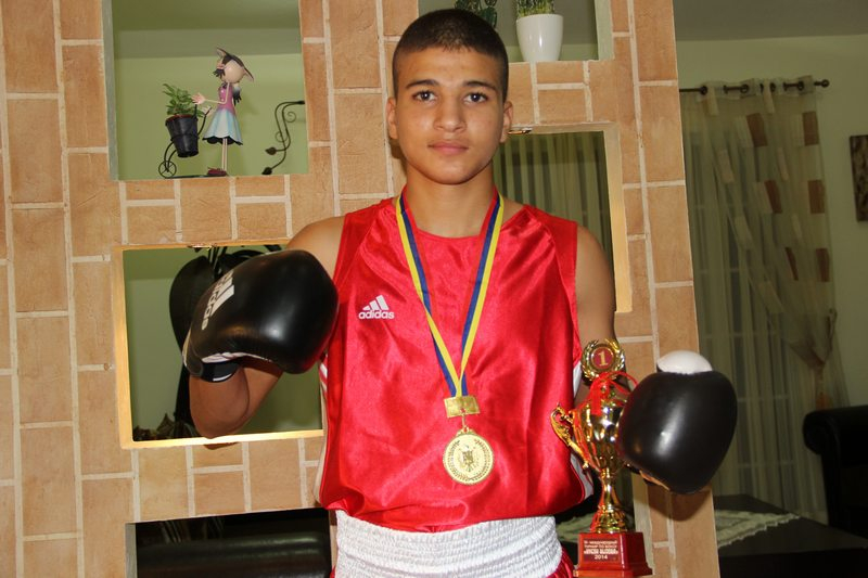 بالفيديو: الملاكم اللداوي "محمد أبو رياش" يحصل على المرتبة الأولى في بطولة مالدوفا